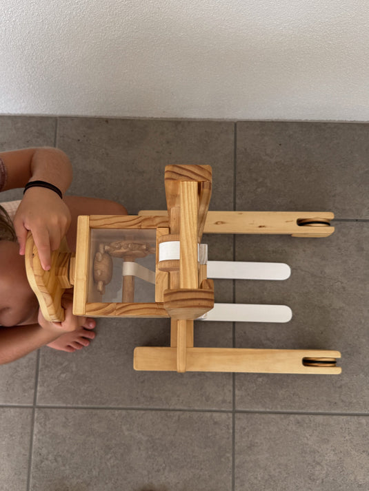 Wooden Forklift & Pallets
